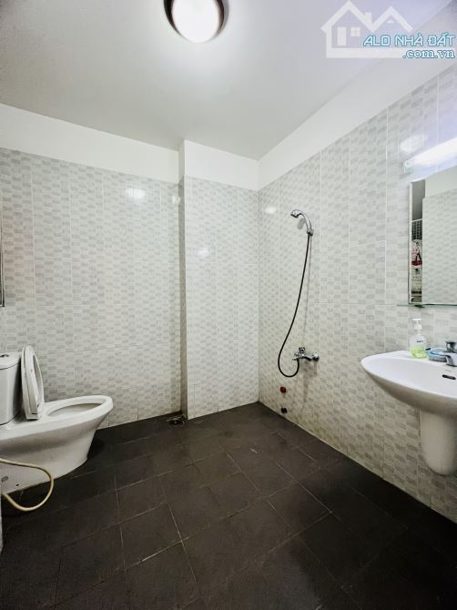 (Q.GÒ VẤP) NHÀ NGON - GẦN MT PHẠM VĂN ĐỒNG - SÂN BAY TSN - 89M2 - 4 TẦNG - NHỈNH 8 TỶ - 6