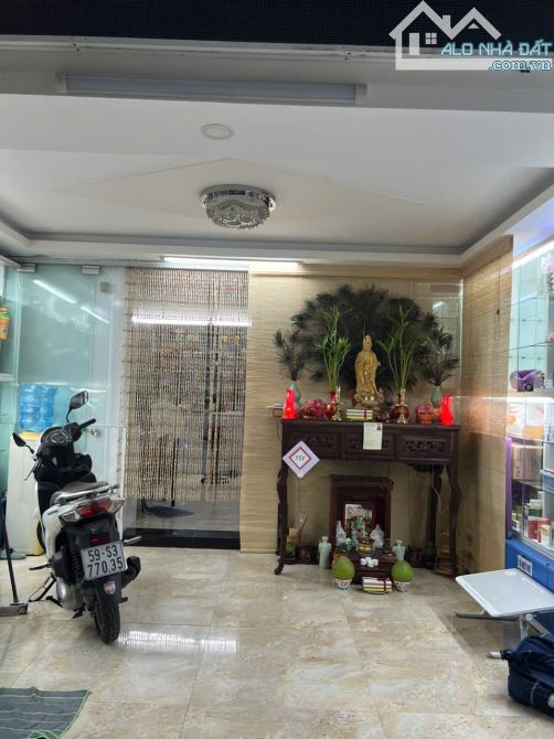 🏡 Bán nhà hẻm 220 Hoàng Hoa Thám 🏗️ Kết cấu: BTCT, trệt, lửng, 2 lầu, sân thượng rộng. - 7