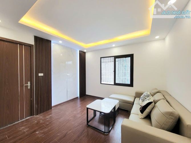 CH TT Vip Như Chung Cư: Tập thể tầng 5 Thanh Xuân Bắc - 75m2 -  2 phòng ngủ