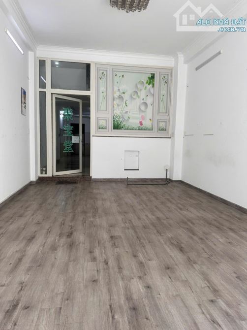 Nhà mới 17 tỷ, 4.5x20m 4 tấm, mặt tiền đường số 19, Bình Trị Đông B, Bình Tân