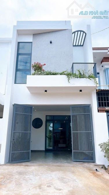Bán nhà mê mới xây 100% mặt tiền đường A7 thôn 1 Cư ÊBur