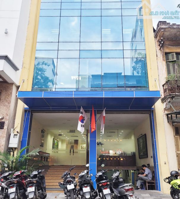 Bán Tòa Văn Phòng Mặt Phố Nguyễn Thị Thập, Thanh Xuân DT 259m2, 9T, MT 9.3m. Giá Cực Rẻ