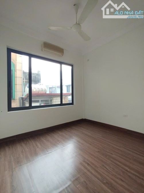 BÁN NHÀ PHỐ THỊNH QUANG, ĐỐNG ĐA, NGÃ TƯ SỞ, 46M² x 5T - GIÁ 8.3 TỶ - 30M RA Ô TÔ TRÁNH