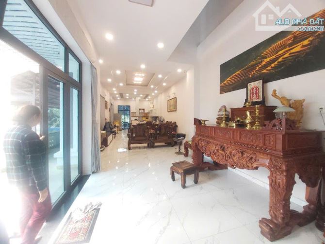 BIỆT THỰ SÂN VƯỜN Q9 – DT 1851m² – NGANG 30M – GẦN VINCOM & COOP MART - 10
