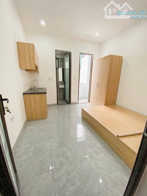 Dòng tiền 35tr/tháng- 6 tầng xây mới- thang máy- 8 phòng khép kín - full đồ- 30M ra đường - 1