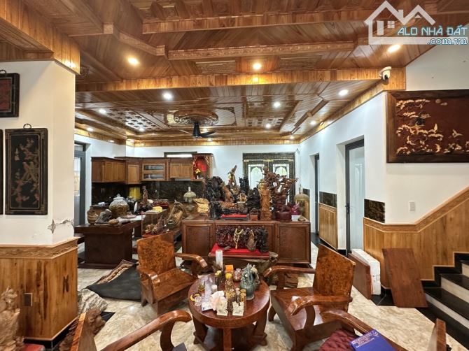 ⭐️⭐️⭐️⭐️⭐️ Bán biệt thự 3 tầng siêu đẳng cấp Khu A Phú Mỹ Thượng, TP. Huế nội thất gỗ xịn. - 1