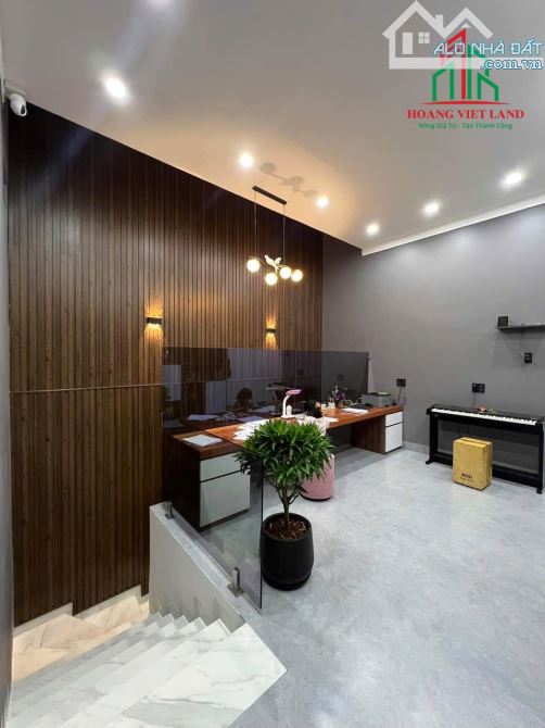 NHÀ 1 TRỆT 2 LẦU TDP8, DT: 5x23M, H: TÂY BẮC, ĐỐI DIỆN HOA VIÊN, GIÁ: 7,35 TỈ - 1