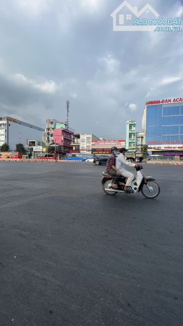 MẶT TIỀN TRƯỜNG CHINH 180M2 - ĐƯỜNG 60M CÓ VỈA HÈ. - 1