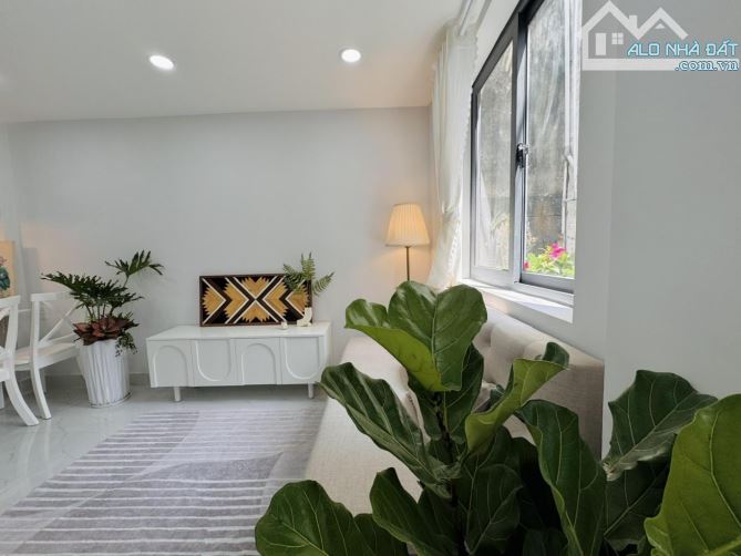 Nhà Hoàng Bật Đạt , P15 , Tân Bình , Nhà Mới ở ngay , 40m2, Giá 3.8 Tỷ TL - 2