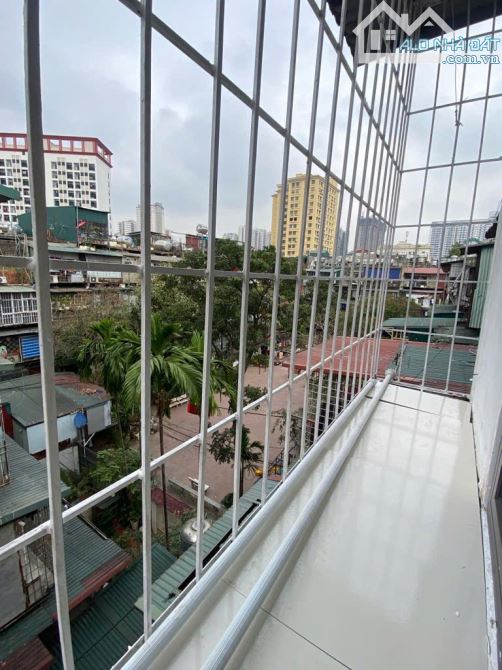 CH TT Vip Như Chung Cư: Tập thể tầng 5 Thanh Xuân Bắc - 75m2 -  2 phòng ngủ - 3