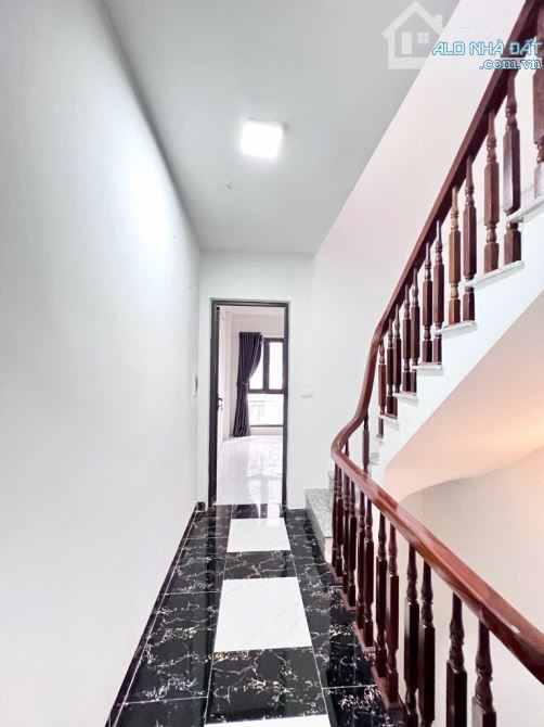 NHÀ ĐẸP 5 TẦNG, GẦN TRƯỜNG, CÔNG VIÊN, CHỢ; 4,7 TỶ - 3