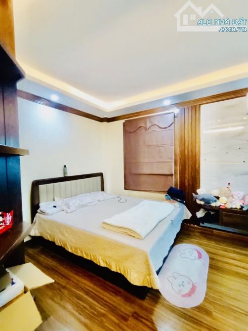 SIÊU PHẨM - TRẦN CUNG -  Ô TÔ ĐỖ CỬA - NGÕ THÔNG - LÔ GÓC 2 MẶT THOÁNG - 3