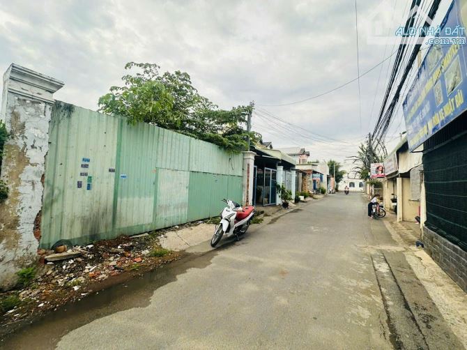 Bán đất gần đường Đồng Khởi phường Tân Tiến ngay trung tâm; sổ hồng 237m2 thổ cư giá 7 tỷ - 4