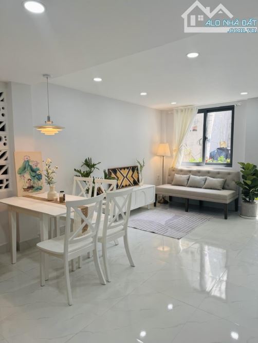 Nhà Hoàng Bật Đạt , P15 , Tân Bình , Nhà Mới ở ngay , 40m2, Giá 3.8 Tỷ TL - 5