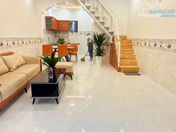 cần bán gấp, VỊ TRÍ SIÊU ĐẸP, dt 42 × 2Tầng, tân thới hiệp  quận 12, giá siêu rẻ - 7