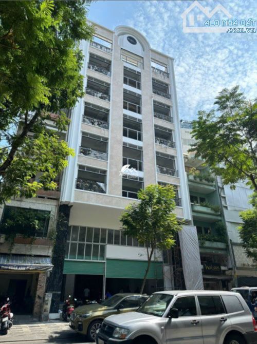 Bán Tòa Văn Phòng Mặt Phố Hàng Bè, Hoàn Kiếm DT 310m2, 9T, MT 10,1m, Giá Cực Rẻ