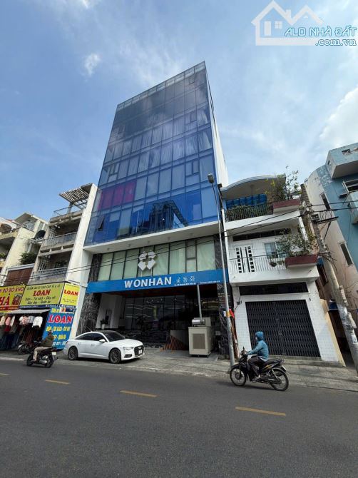 Siêu vị trí khu vực sang trong hiếm nhà bán đường Nguyễn Chí Thanh quận 10 (DT 8x20m)