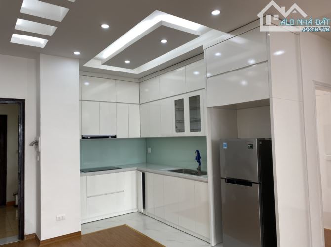 Bán căn hộ chung cư 110  m2,3 PN,  tòa 71 Nguyễn Chí Thanh, Đống Đa