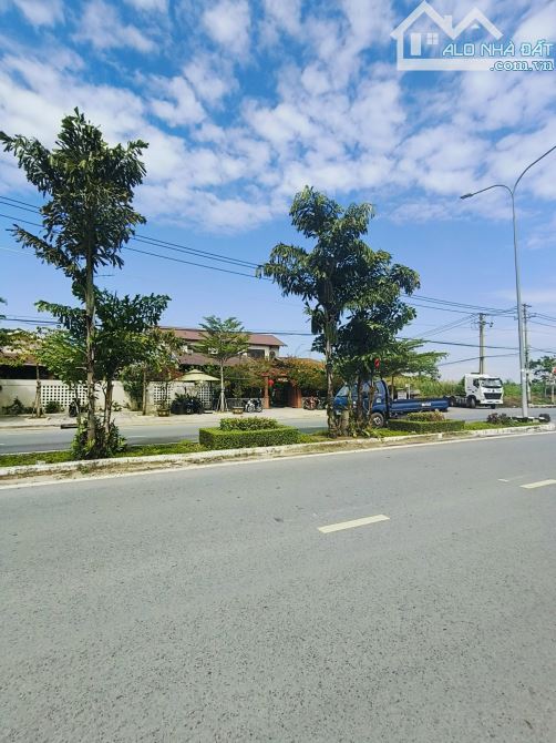 Đất full thổ cư  472m2 mặt tiền đường Nguyễn Văn Cừ Cần Thơ, gần trường đại học fpt