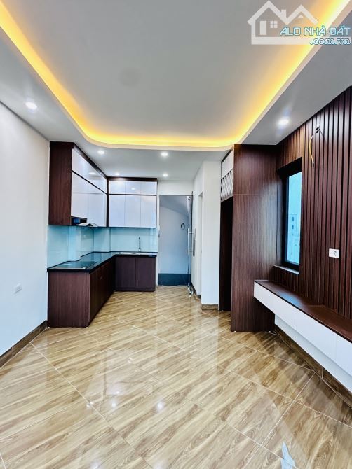 BÁN NHÀ CỔ NHUẾ – 5 TẦNG – FULL NỘI THẤT – GẦN Ô TÔ – KHU VỰC ĐÁNG SỐNG