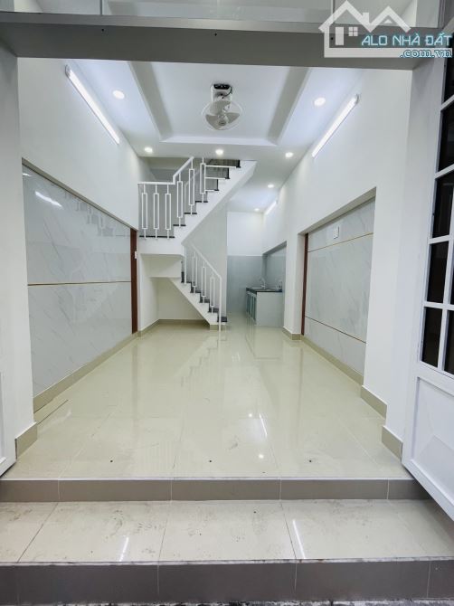 🏘️CHỈ NHỈNH 2 TỶ - HXH 4M - GẦN CÔNG VIÊN PHÚ LÂM - BX MIỀN TÂY - 2 TẦNG -2PN - VÀO Ở NGA