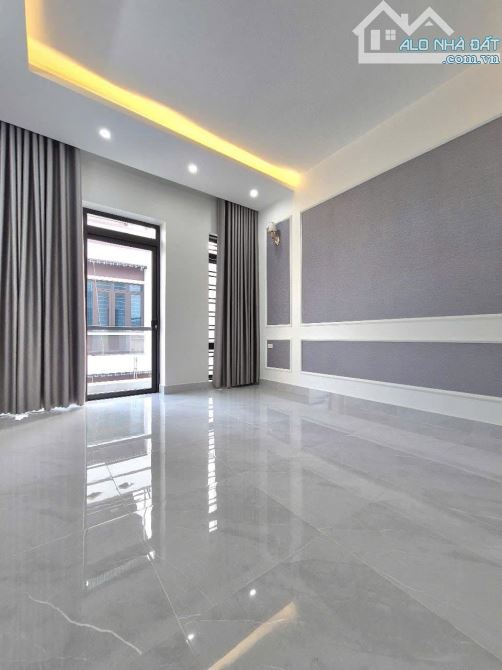 NHÀ NGUYỄN HOÀNG 41M2 X 5 TẦNG - NGÕ THÔNG - 1 NHÀ RA PHỐ - NHỈNH 8 TỶ
