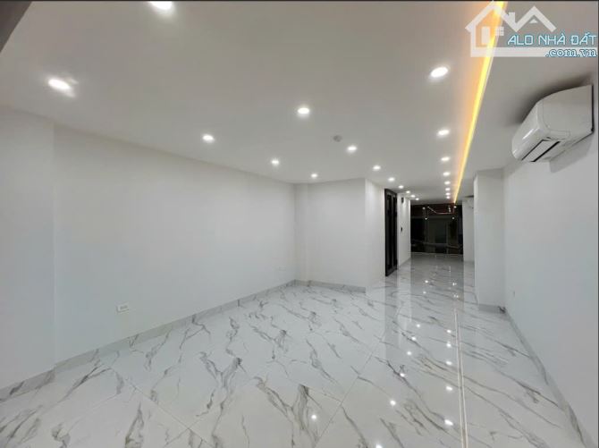 Cho thuê nhà 55m², Ngõ Nguyễn Chí Thanh, Ba Đình, 12 triệu/tháng