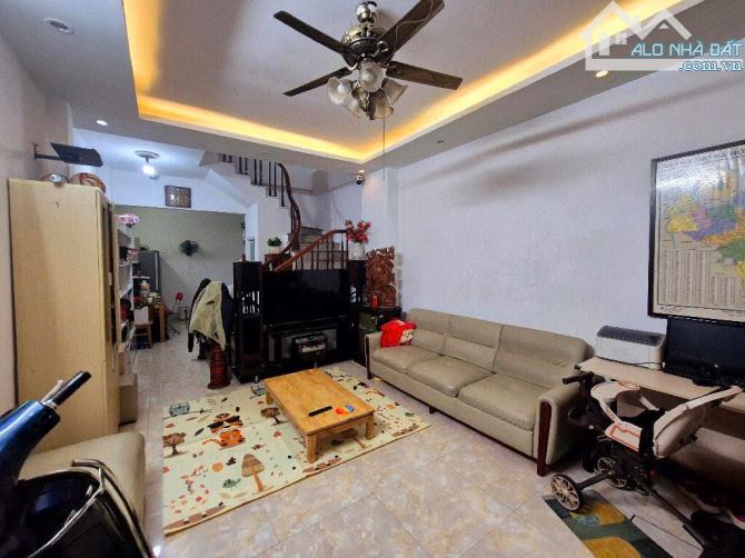 BÁN NHÀ MỄ TRÌ – 45M² – 3 TẦNG – GẦN Ô TÔ TRÁNH – NGÕ THOÁNG – 8.95 TỶ (HHTL6989)