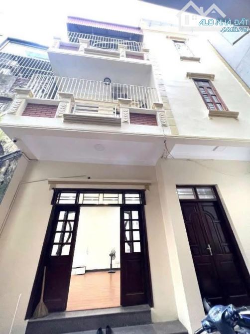 Bà Minh bán Căn hộ Ngõ 45 Trần Thái Tông, 42m2, 5T, KD Online,12.45 tỷ, quận Cầu Giấy