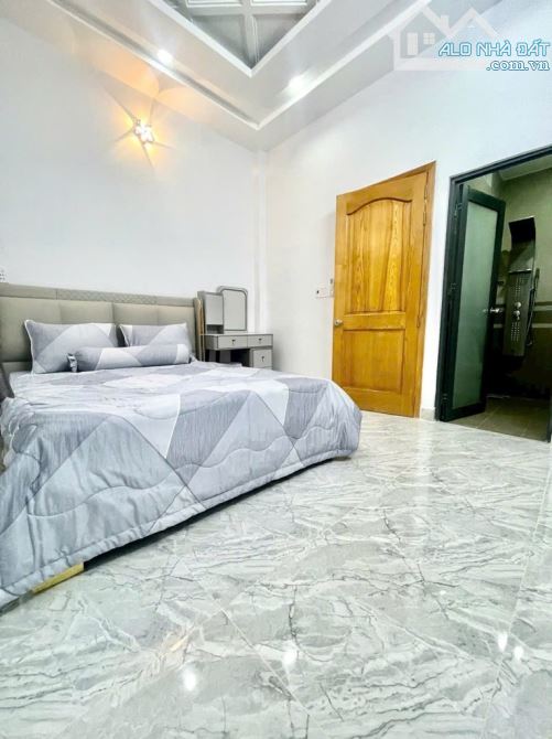 NHÀ MỚI ĐẸP HIỆN ĐẠI ĐƯỜNG HUỲNH TẤN PHÁT KHU THE SUN SÀI GÒN MỚI THỊ TRẤN NHÀ BÈ ( Cạnh P - 10
