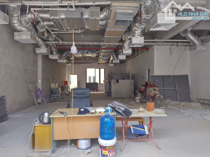 Mặt bằng 180m2 tại Chương Dương Độ. Thuê mọi mô hình siêu thị, nhà hàng - 1