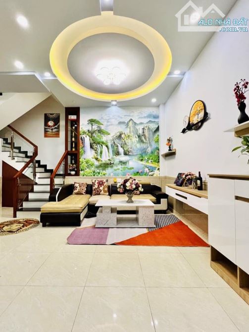Rẻ nhất Tân Phú Chỉ 6 tỷ Bán Nhà HXT 2T 4.4x23 Nở Hậu 98m2 Lê Trọng Tấn Sơn Kỳ Tân Phú - 1