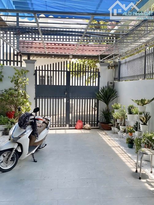 Bán gấp nhà 145m2 ngang 9m P.Thống Nhất, full thổ, ô tô con, Gần Văn hoa Villa, chỉ 4ty5 T - 1