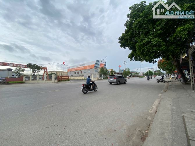 Bán nhà mặt 3 tầng, 216m2 mặt đường Hùng Vương, Hồng Bàng, Hải Phòng - 1