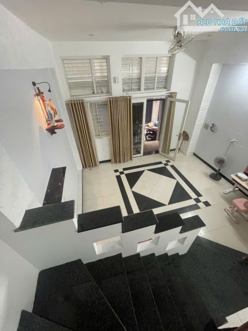 NHÀ NGANG 5.2 X 10 M2 - 4 TẦNG -216 M2 DTSD - PHAN XÍCH LONG- PHÚ NHUẬN- 10.X TỶ - 1