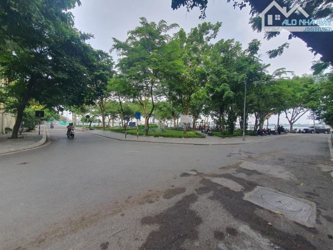 Bán gấp biệt thự khu Vườn Đào, quận Tây Hồ, DT 100m2 mặt tiền 8m giá chỉ hơn 37 tỷ - 1