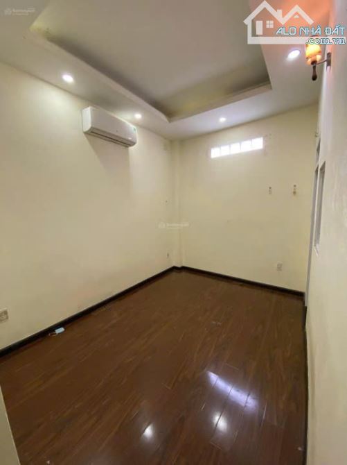 Nhà mới (5x9m), hẻm ô tô 7 chỗ vào tận nhà khu yên tĩnh đường Nguyễn Xí P13 Quận BT - 1