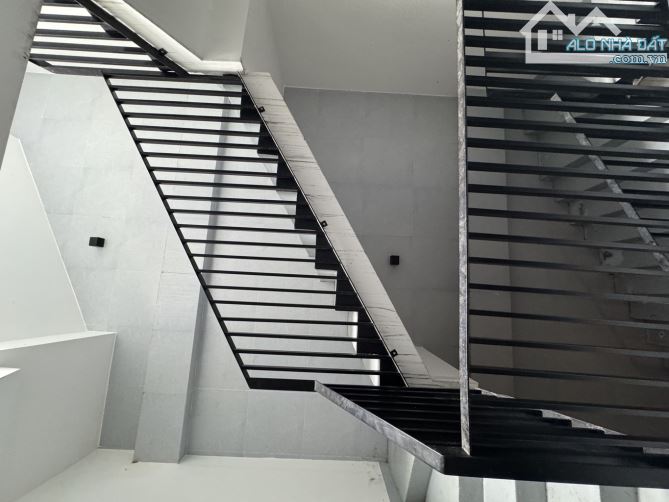 BÁN GẤP TÒA NHÀ 6 TẦNG – VĂN PHÒNG KẾT HỢP CĂN HỘ NGAY TRUNG TÂM HẢI CHÂU. ĐÀ NẴNG - 1