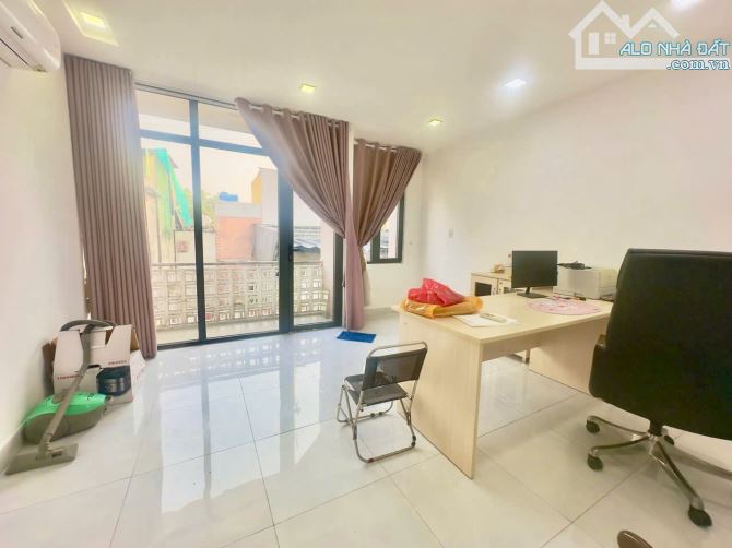 Nhà hẻm đẹp 324/ Lý Thường Kiệt, P14, Quận 10, DT: 4.6x13m, 5tầng Giá 18tỷ tl - 1