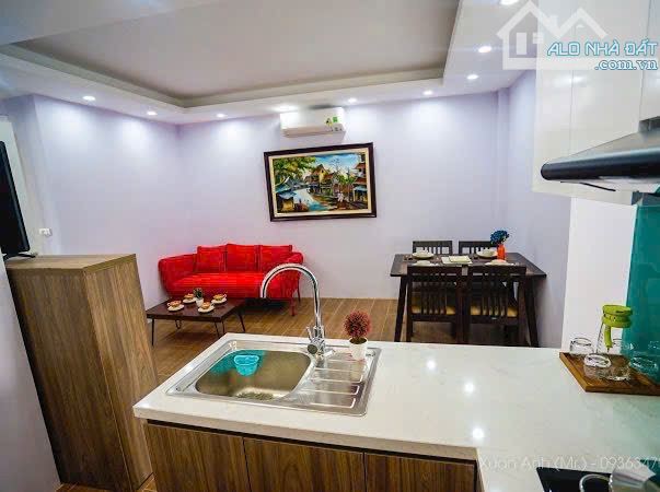 NGỌC THUỴ-LÔ GÓC- 7 TẦNG -THANG MÁY- Ô TÔ ĐỖ CỬA- GIÁ 19 TỶ NHỈNH- ĐẸP KHÔNG TỲ VẾT - 1