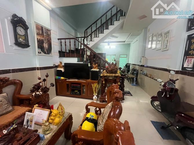 BÁN NHÀ HẺM XE HƠI TÔ HIỆU GIÁP HÒA BÌNH 4,2❌️ 18m Nở Hậu Nhẹ, NHĨNH 6 TỶ - 1