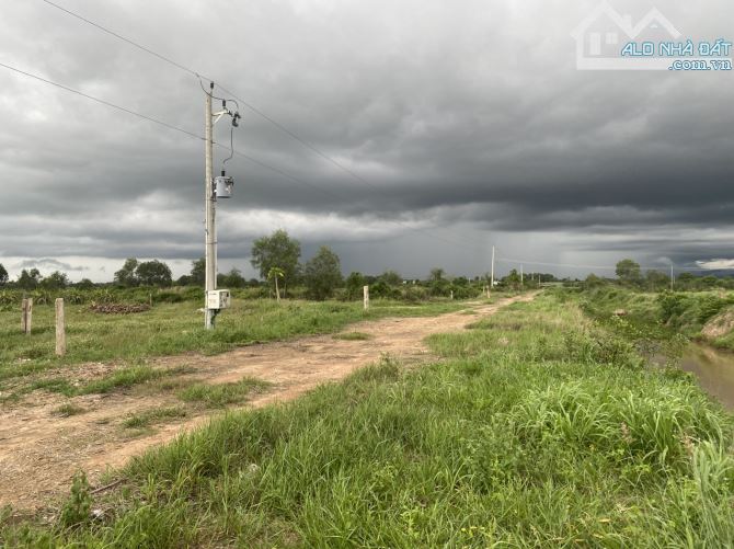 Cần bán nhanh-Đất Hàm Liêm-Hàm Thuận Bắc-DT 1.350m2,gần Trung Thành Nam - 2