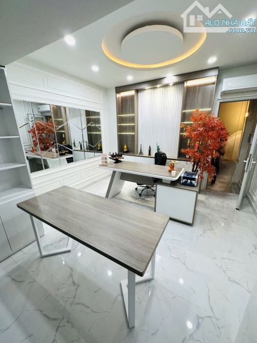 BÁN NHÀ OTO Q1, ĐƯỜNG TRẦN ĐÌNH XU, CÁCH MẶT TIỀN 3 CĂN, ĐẸP Ở NGAY - 2