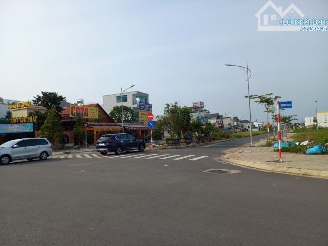 CHÍNH CHỦ KÝ GỬI LÔ ĐẤT NẰM NGAY MẶT TIỀN ĐƯỜNG PHÙNG HƯNG 20m, GIÁ TỐT NHÂT KHU VỰC - 1