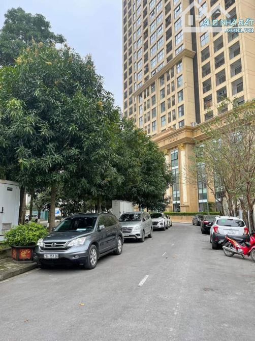 Bán gấp biệt thự khu Vườn Đào, quận Tây Hồ, DT 100m2 mặt tiền 8m giá chỉ hơn 37 tỷ - 2
