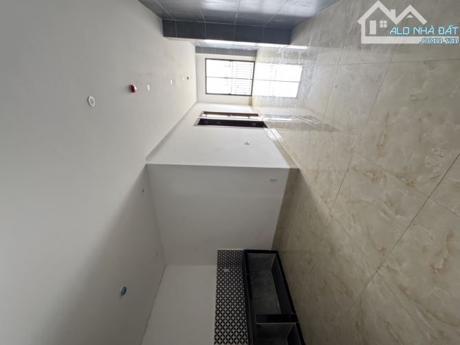 BÁN GẤP TÒA NHÀ 6 TẦNG – VĂN PHÒNG KẾT HỢP CĂN HỘ NGAY TRUNG TÂM HẢI CHÂU. ĐÀ NẴNG - 2