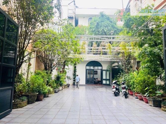 BÁN NHÀ ĐỘI CẤN – BA ĐÌNH – Ô TÔ KINH DOANH – 375 M2 – 4 TẦNG – MẶT TIỀN 10 M – GIÁ 92.5 T - 2