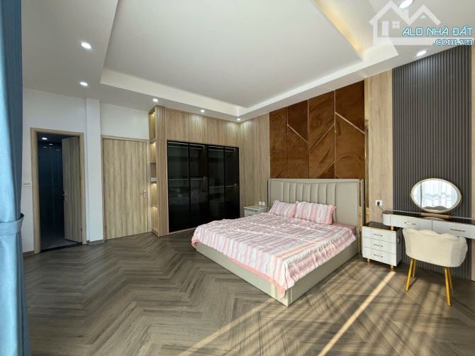 Bán nhà dòng tiền căn hộ Dịch Vụ 10 tầng,43phòng full nội thất ngõ Bùi Xương Trạch - 2