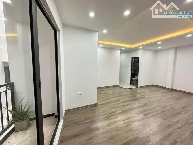 Bán nhà Định Công Hạ, Hoàng Mai, 42m2, 5 tầng, thang máy, lô góc, MT 4.8m, 9.6 tỷ - 2