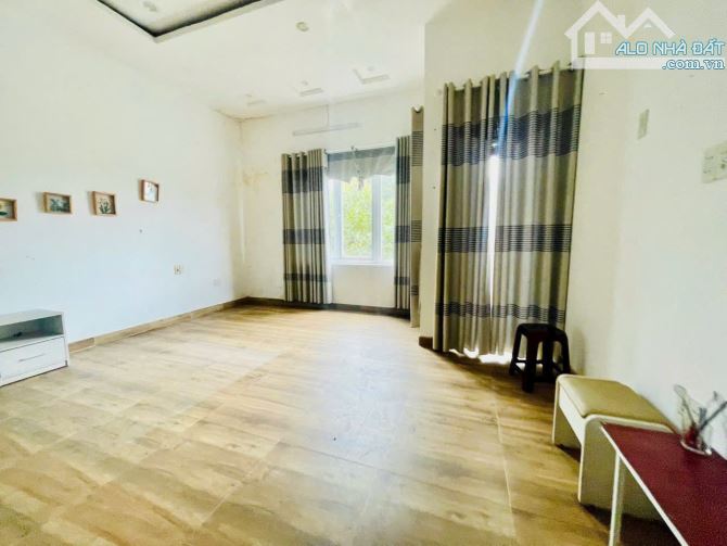 BÁN BIỆT THỰ MẶT TIỀN TRUNG TÂM TP HUẾ 180M2 GIÁ CHỈ 6.X TỶ - 2
